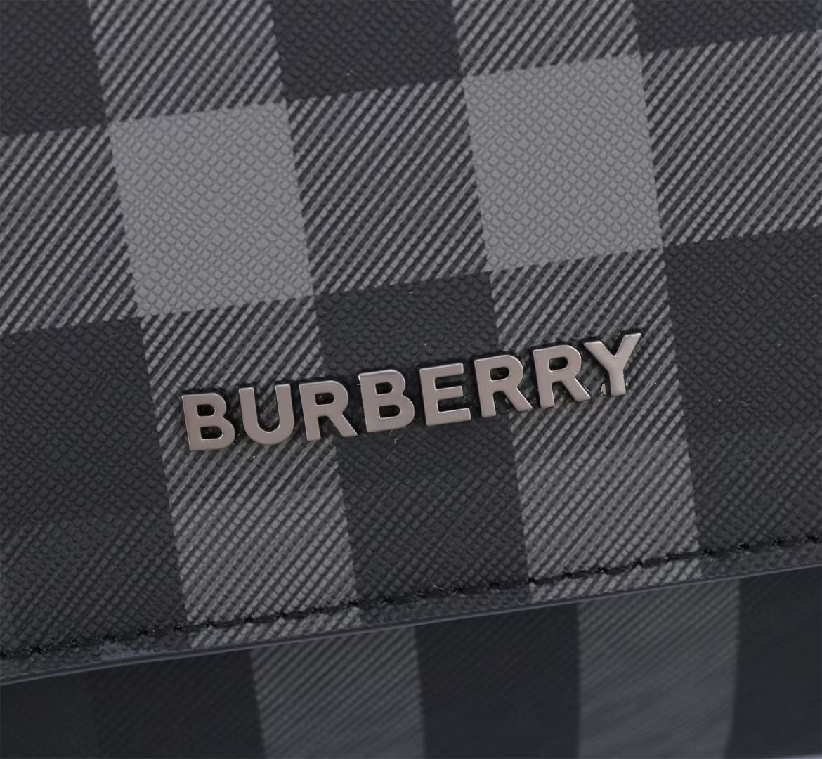 [TOP] BURBERRY Messenger Bag 29x8.5x17.5cm - 2 Color