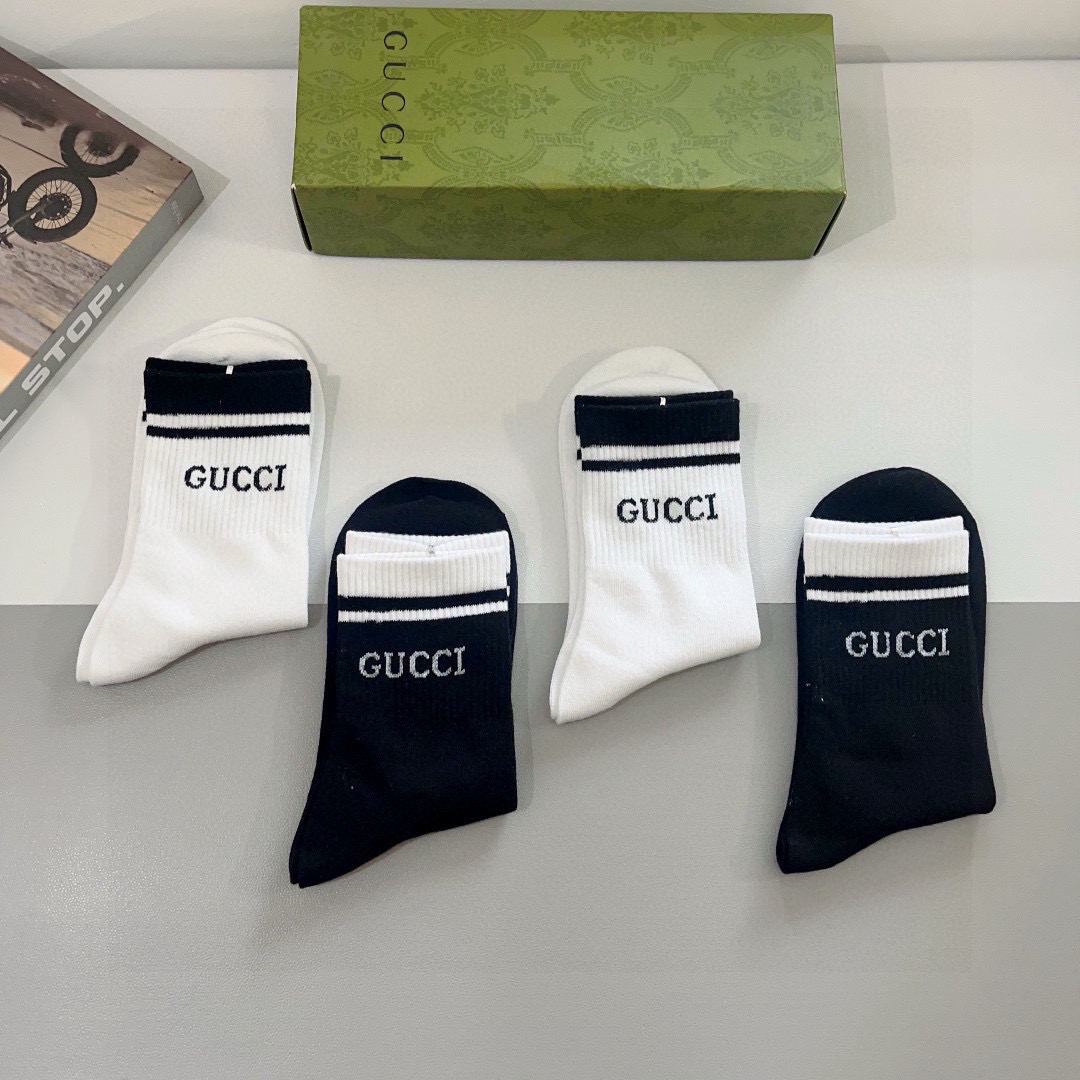 [TOP] GUCCI Socks - 4 Pieces as a Set