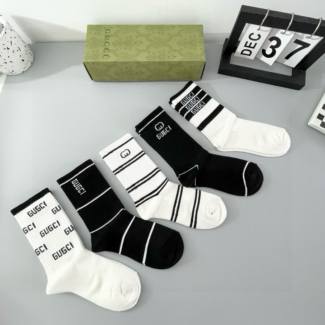 [TOP] GUCCI Socks - 5 Pieces as a Set