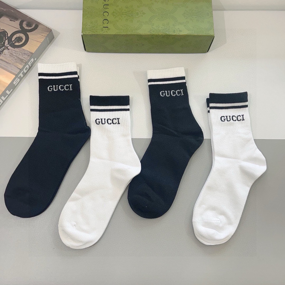 [TOP] GUCCI Socks - 4 Pieces as a Set
