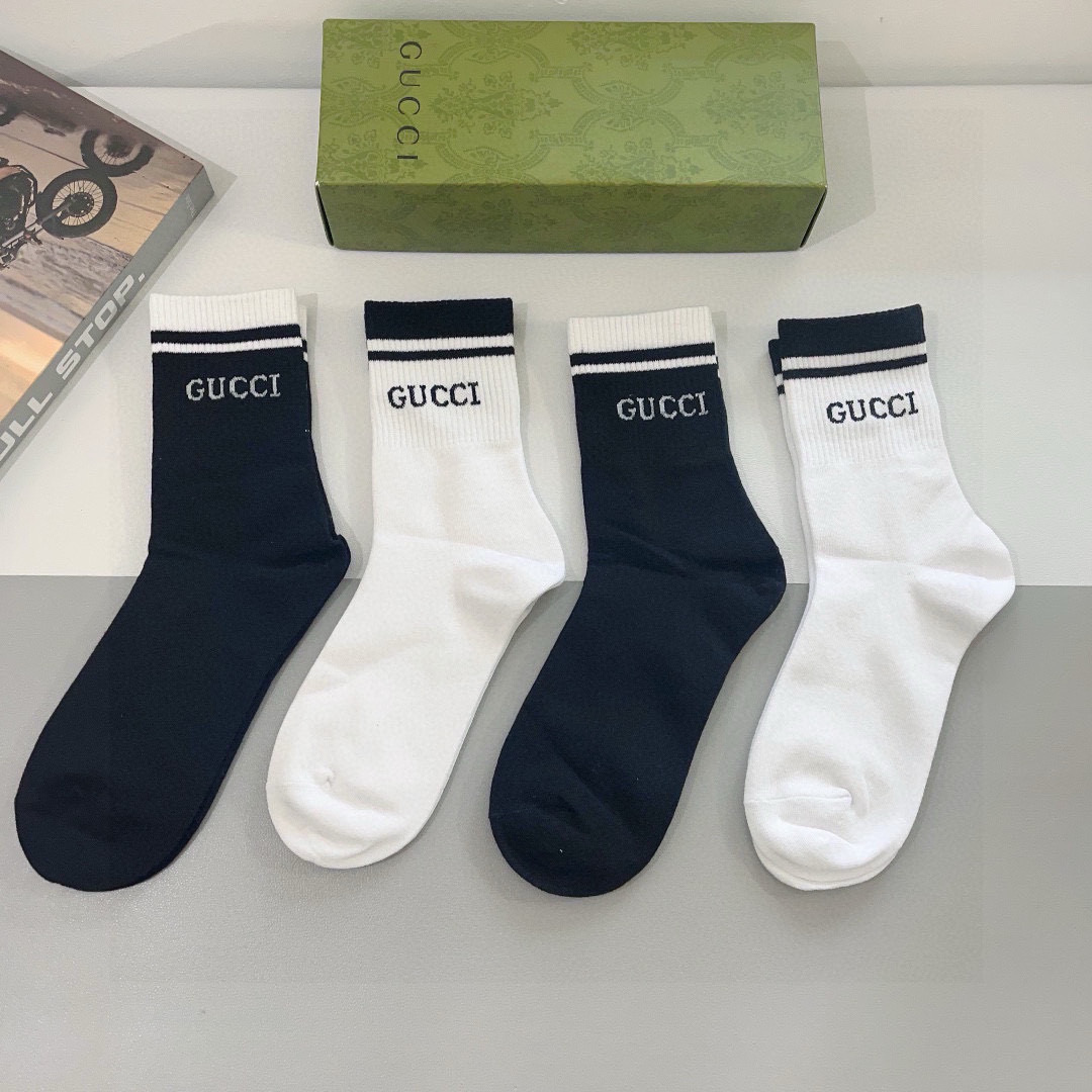 [TOP] GUCCI Socks - 4 Pieces as a Set