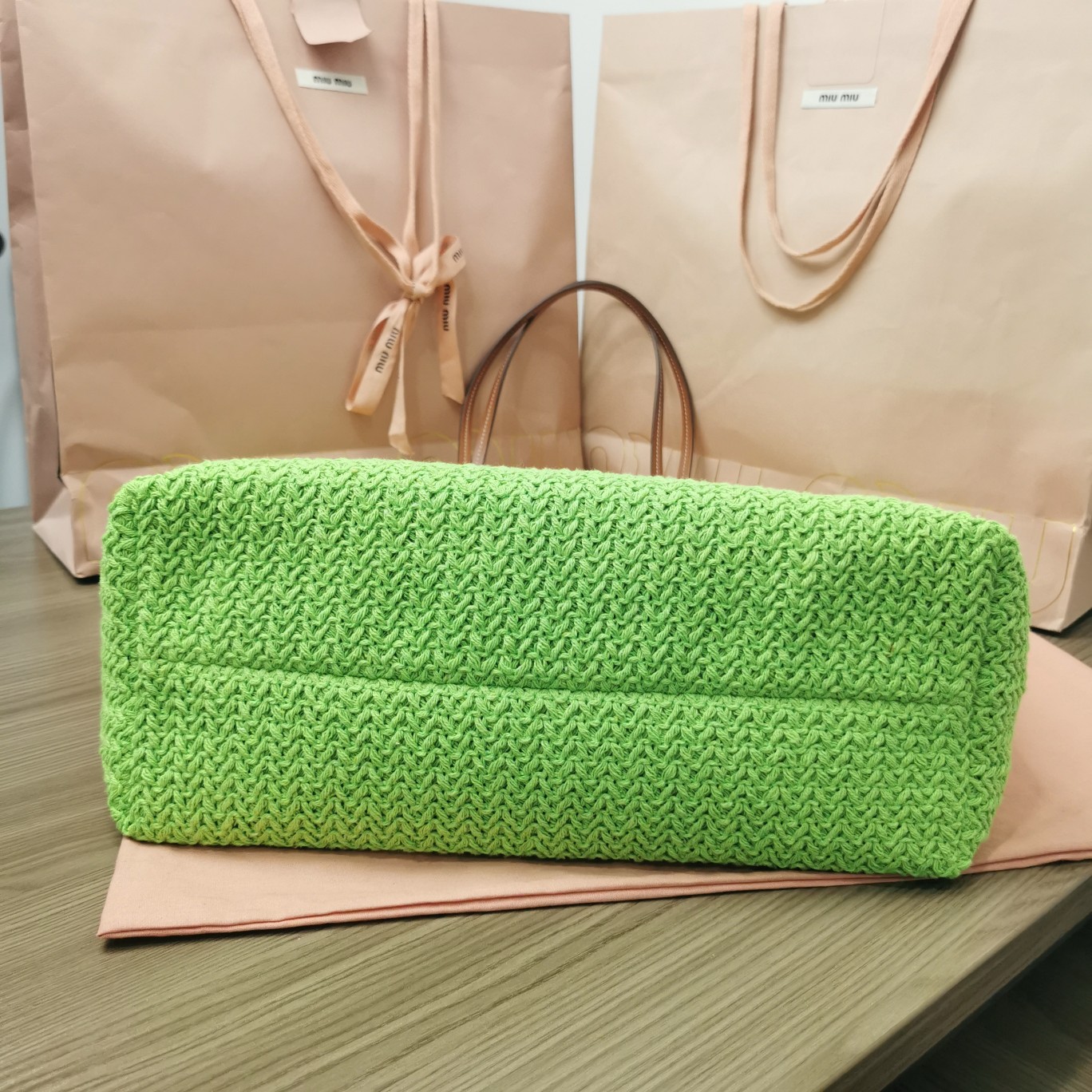 [TOP] Miu Miu Raffia Straw Ppatchwork Tote Bag 40 x 34 x 16 cm - Green
