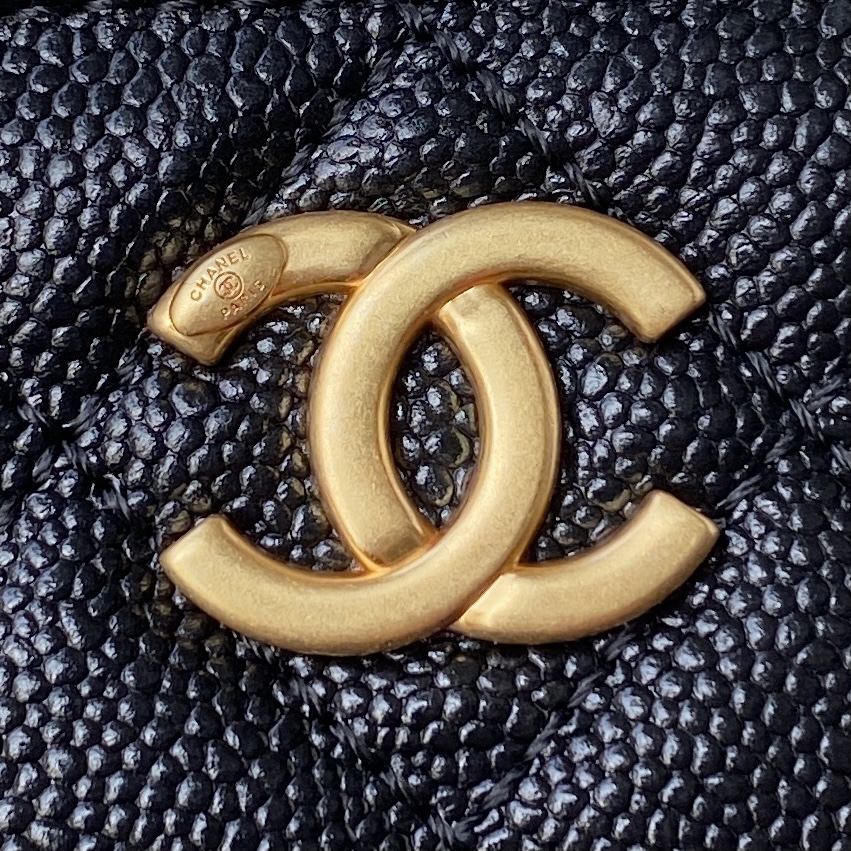 [TOP] CHANEL Vanity Case New Top Handle w Logo Calfskin 17*9.5*8*cm - Black