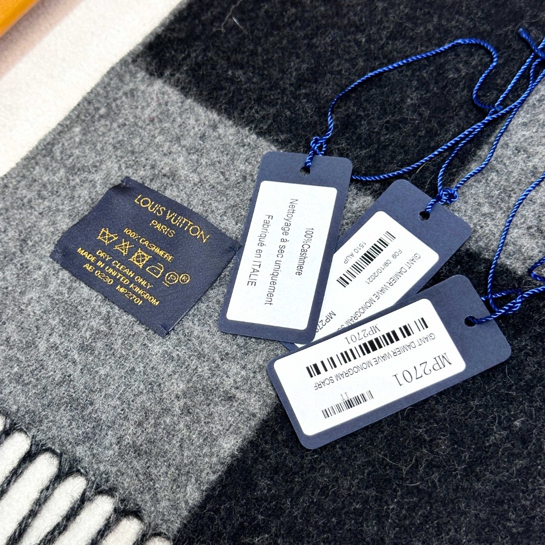 [TOP] Louis Vuitton LV Cashmare Monogram Scarf - Black