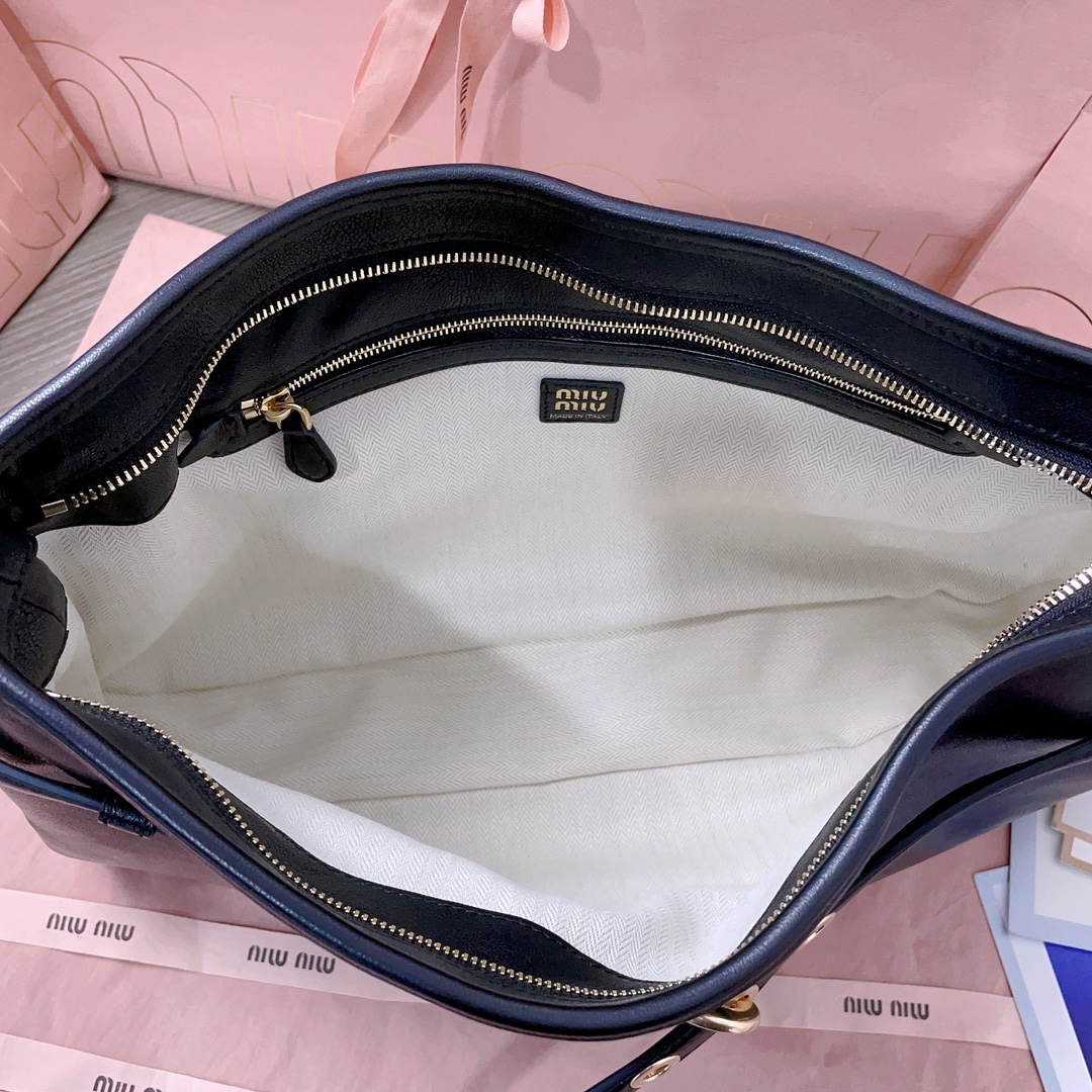 [TOP] Miu Miu Aventure Handbags Sheepskin 33X19X5CM/ 40X24X7CM - 2 Colour