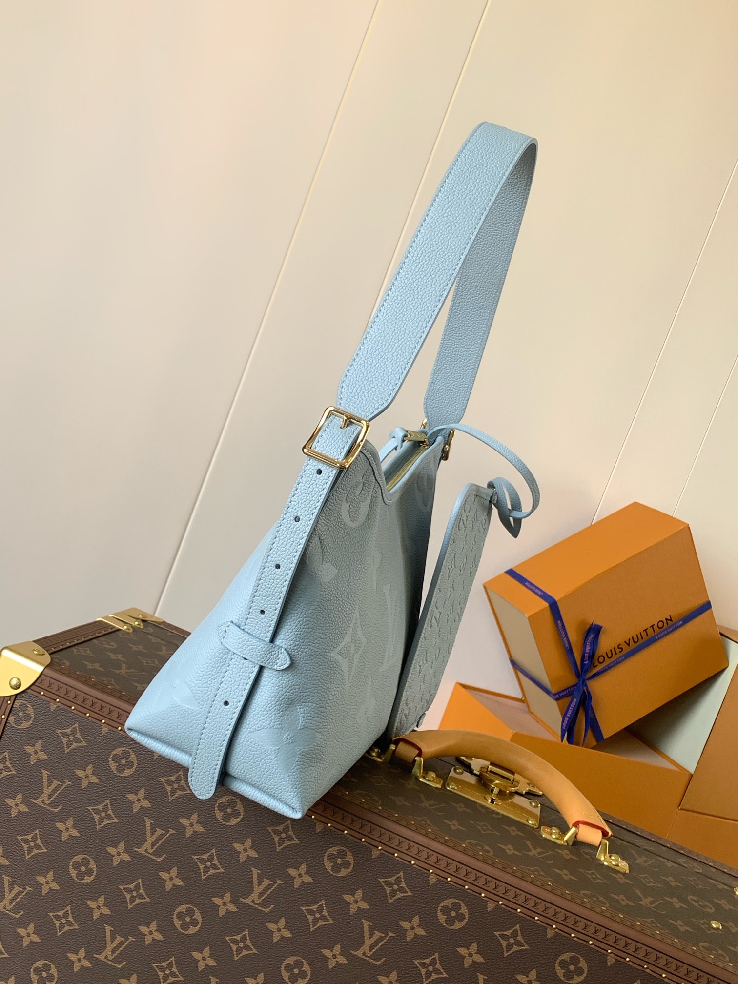 [TOP] Louis Vuitton LV Carryall Bag 29x24x12cm - Light Blue