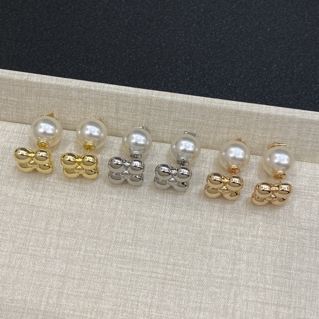 [TOP] Louis Vuitton LV Earrings - 3 Color