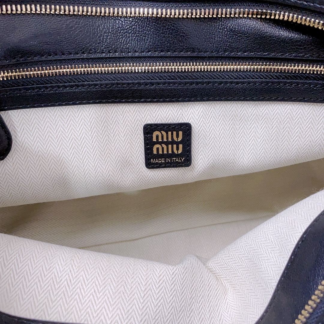 [TOP] Miu Miu Aventure Handbags Sheepskin 33X19X5CM/ 40X24X7CM - 2 Colour