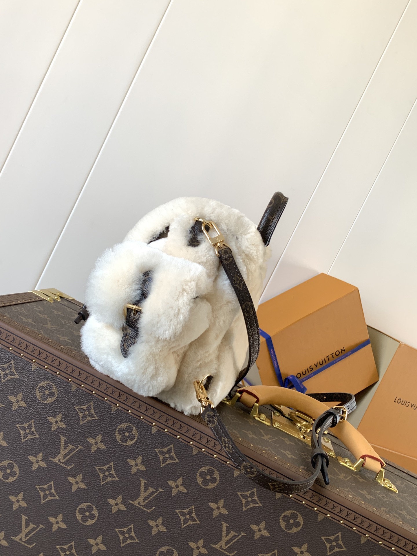 [TOP] Louis Vuitton LV Ski Nano Teddy Backpack 25x16.5x13cm- White