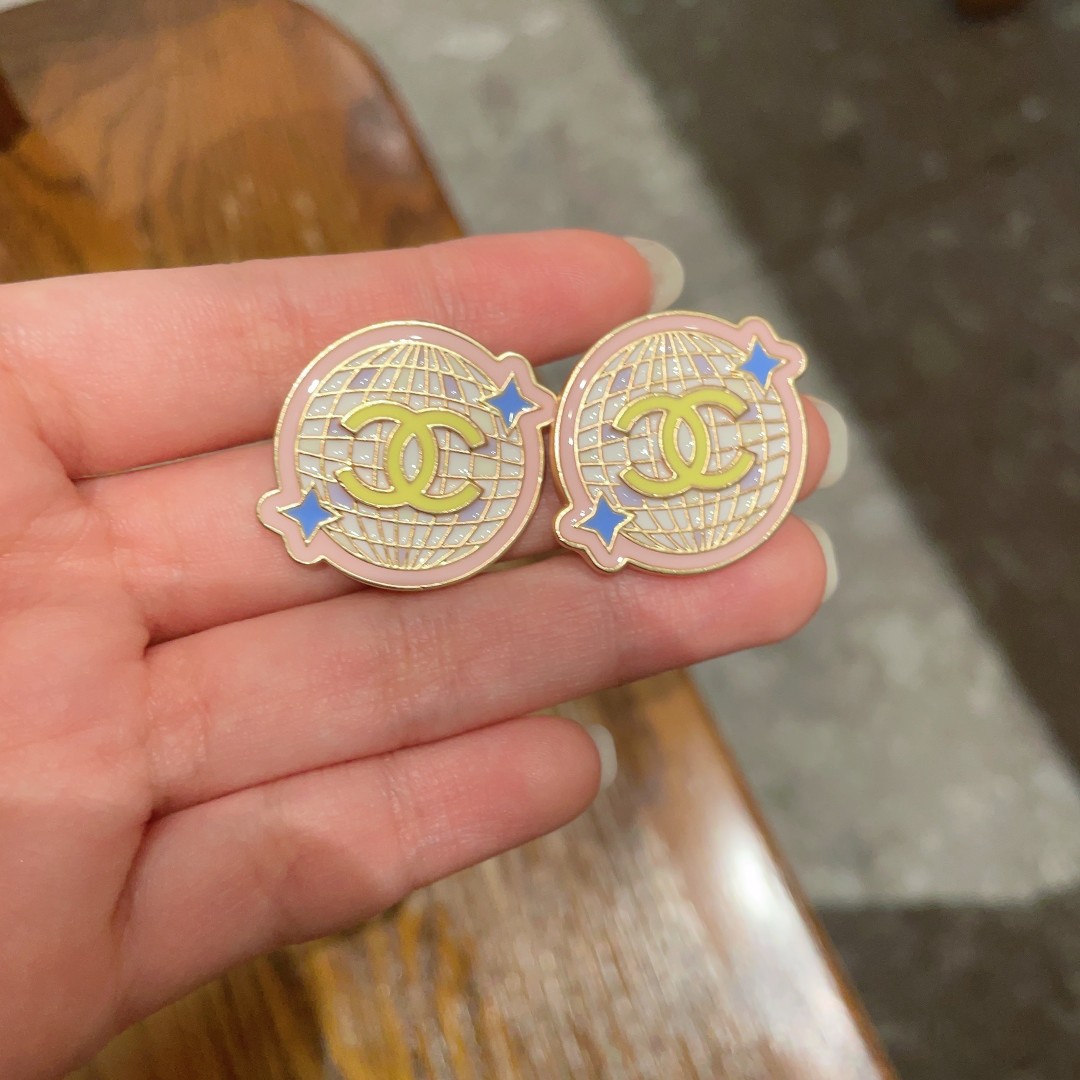 [TOP] CHANEL CC Earrings- Pink