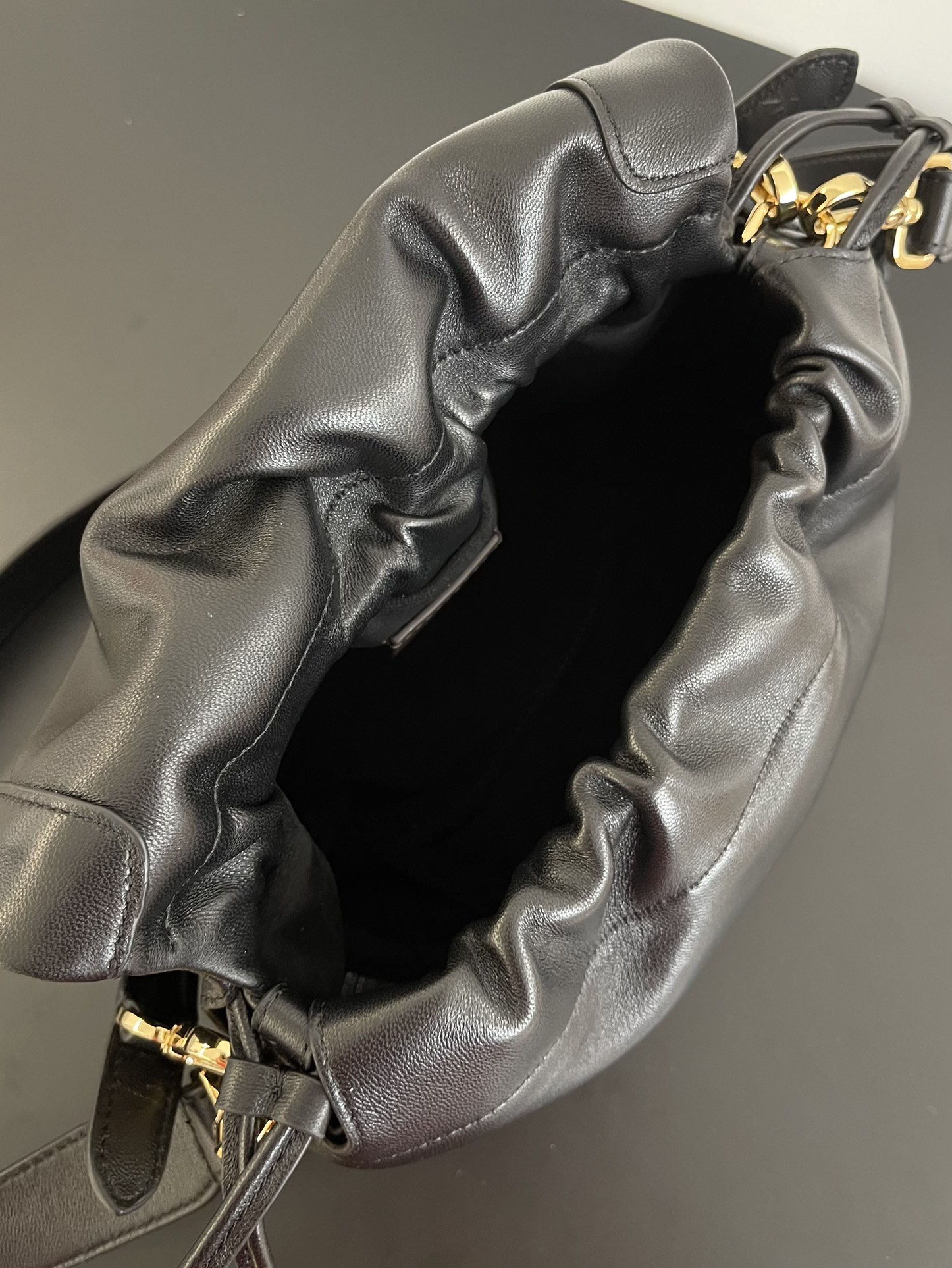 [TOP] FENDI Mamma Baguette Bag 26.5x8.5x18cm - Black