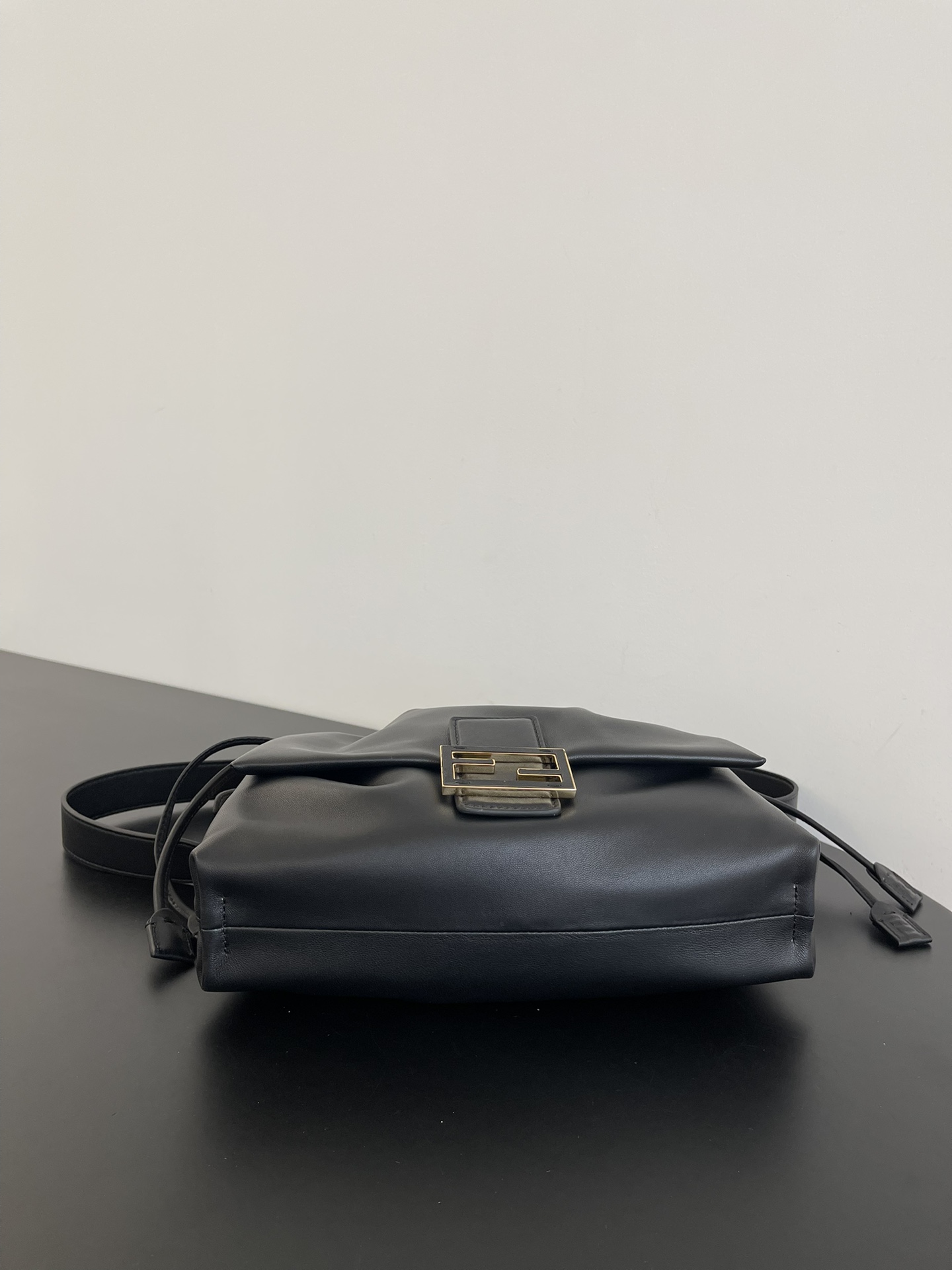 [TOP] FENDI Mamma Baguette Bag 26.5x8.5x18cm - Black