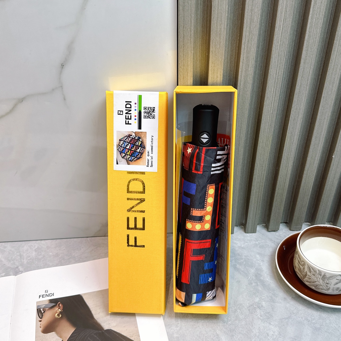 [TOP] FENDI Umbrella - Black