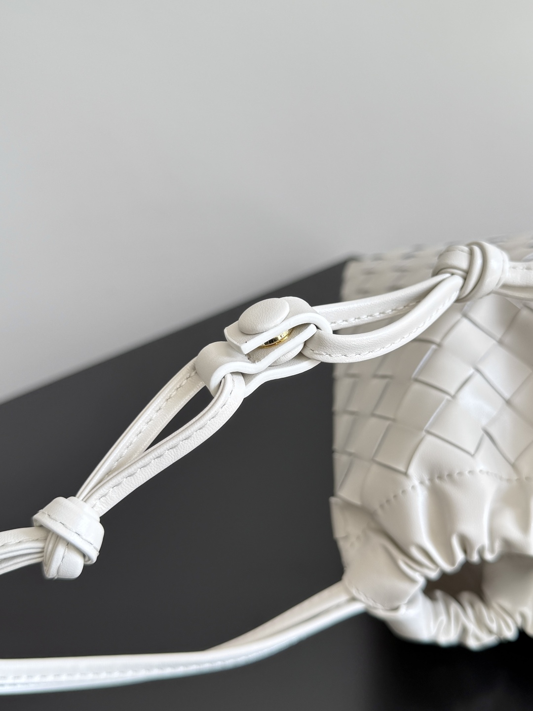 [TOP] Bottega Veneta BV Dustbag 32x23x1cm - White