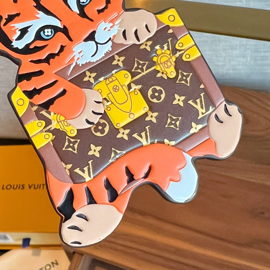 [TOP] Louis Vuitton LV Tiger Keychain-Brown