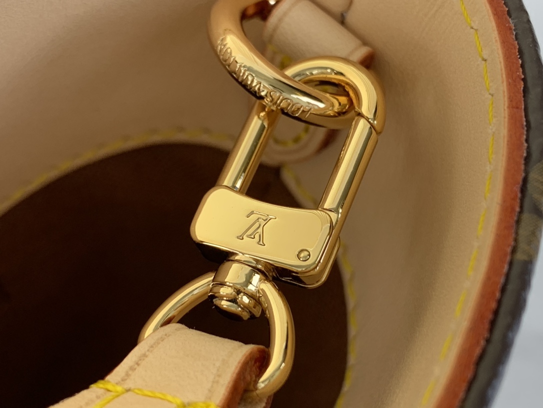 [TOP] Louis Vuitton LV Rivage BB Bag Monogram 18x7x12cm - Brown