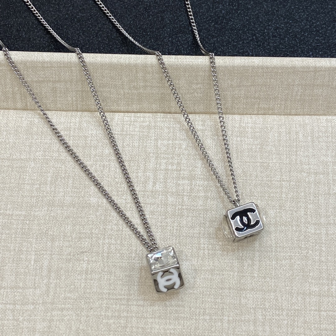 [TOP] CHANEL CC Necklace - 2 Colors