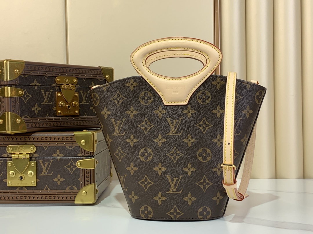 [TOP] Louis Vuitton LV Rivage BB Bag Monogram 18x7x12cm - Brown