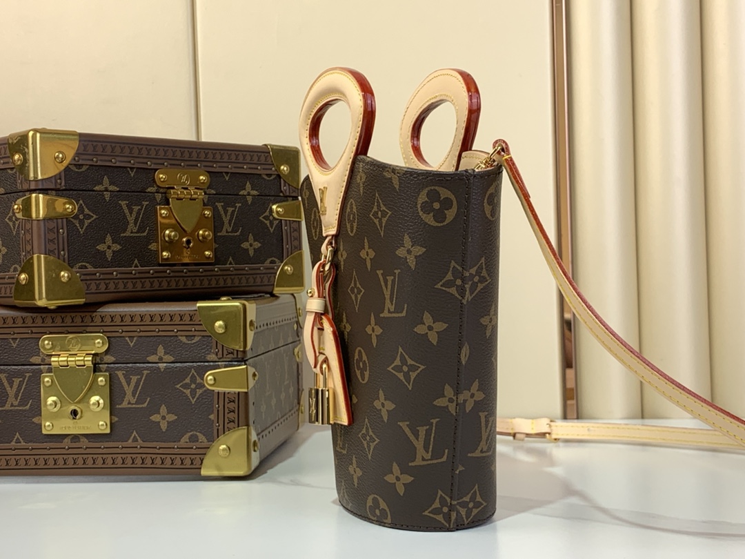 [TOP] Louis Vuitton LV Rivage BB Bag Monogram 18x7x12cm - Brown