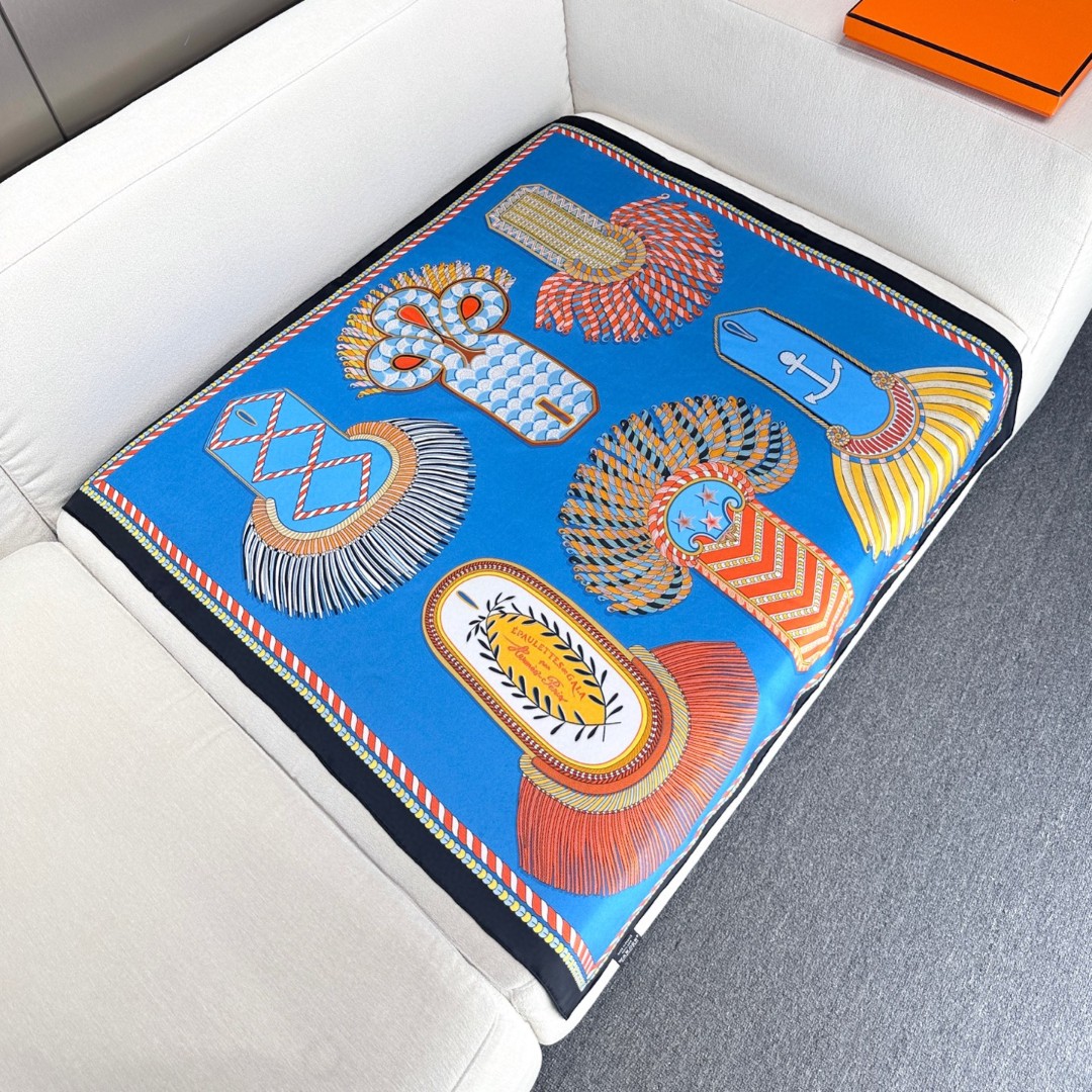 [TOP] HERMES Silk Scarf 90 x 90 cm - 3 Colors