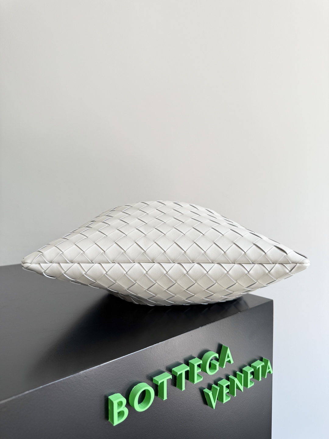 [TOP] Bottega Veneta BV Dustbag 32x23x1cm - White