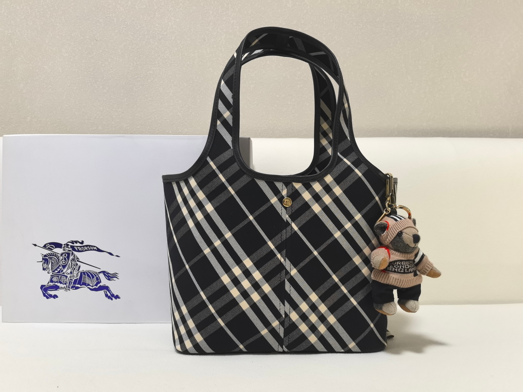 [TOP] BURBERRY Tote Bag 41x14x26cm - 2 Color