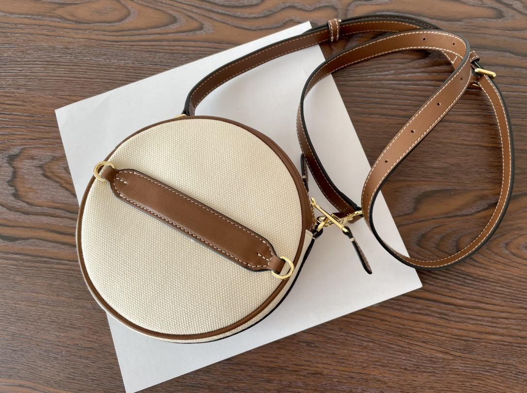 [TOP] BURBERRY Circle Bag 18/18/8.5cm - Beige