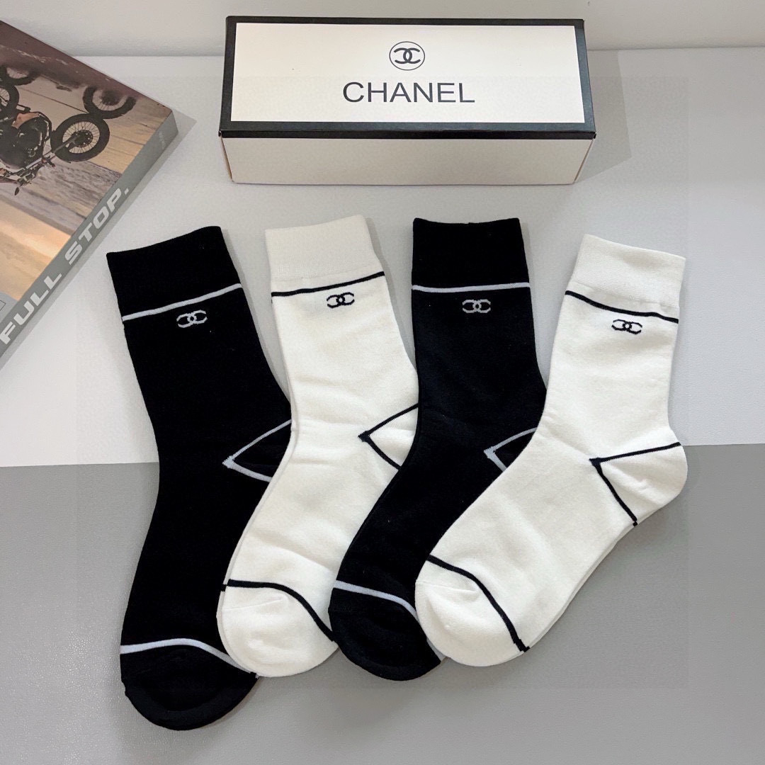 [TOP] CHANEL Socks - 4 Pieces as a Set