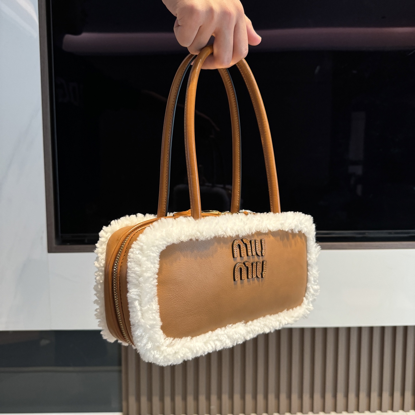 [TOP] Miu Miu Briefcase Calfskin/Lambswool 28*12*9cm/34*10*23cm - Brown