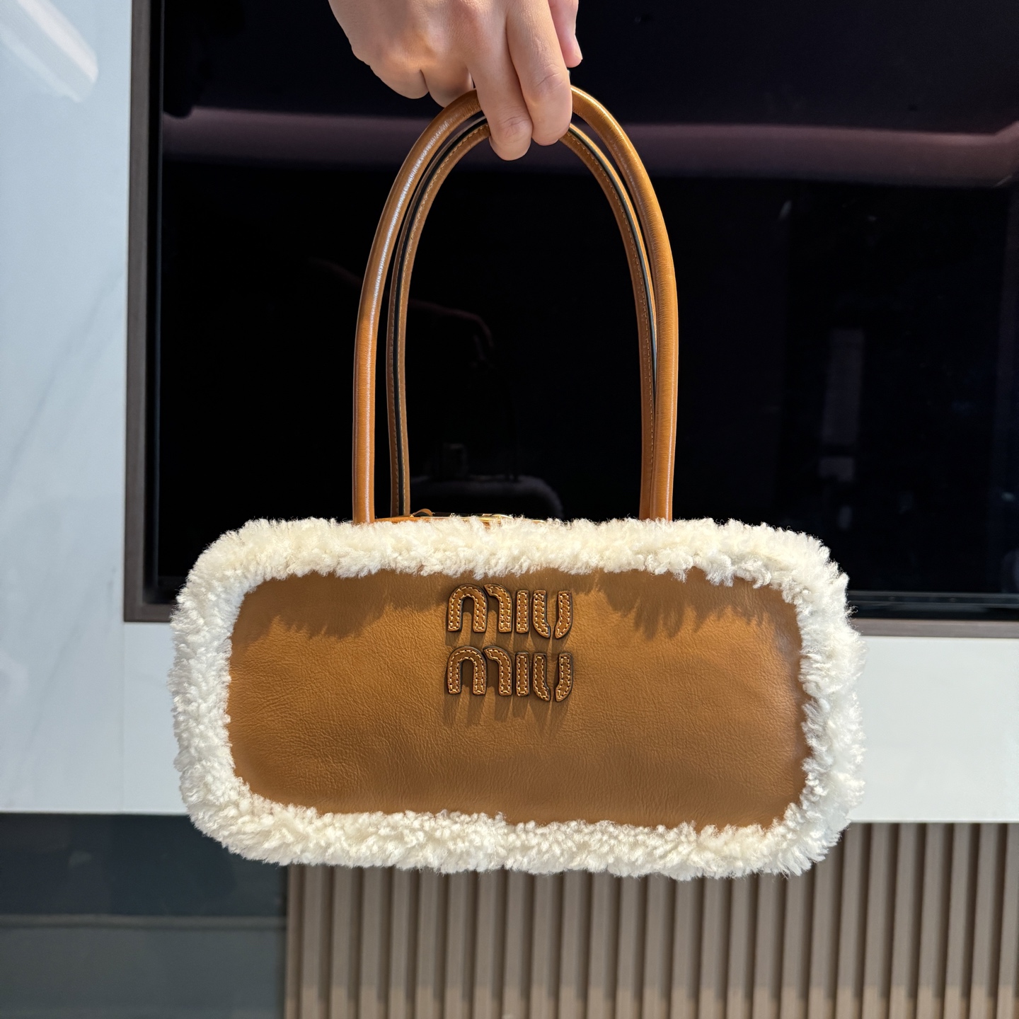 [TOP] Miu Miu Briefcase Calfskin/Lambswool 28*12*9cm/34*10*23cm - Brown