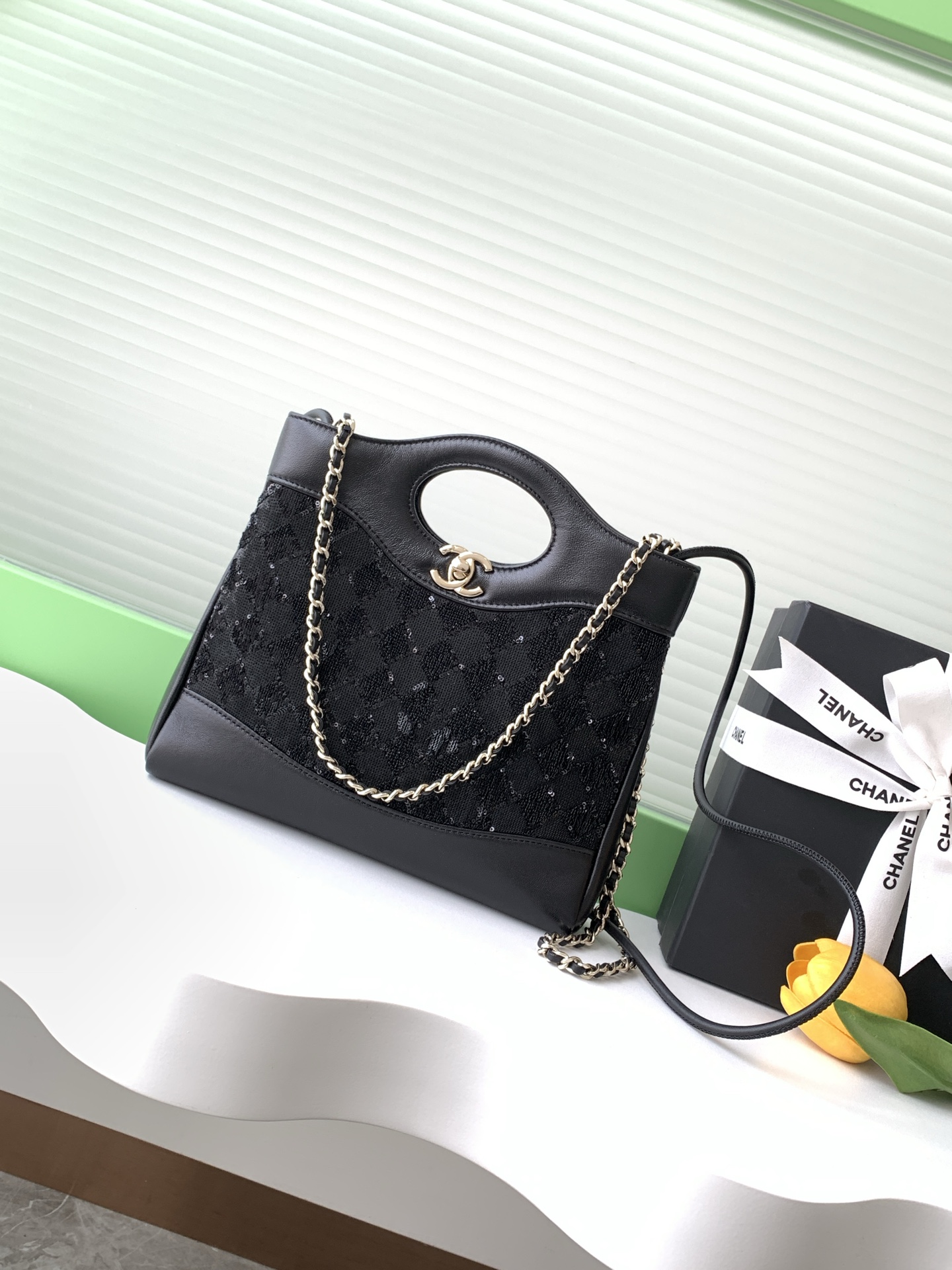 [TOP] CHANEL Bead Bag Sheepskin 17.5*20.5*4cm/22*5*23cm - Black