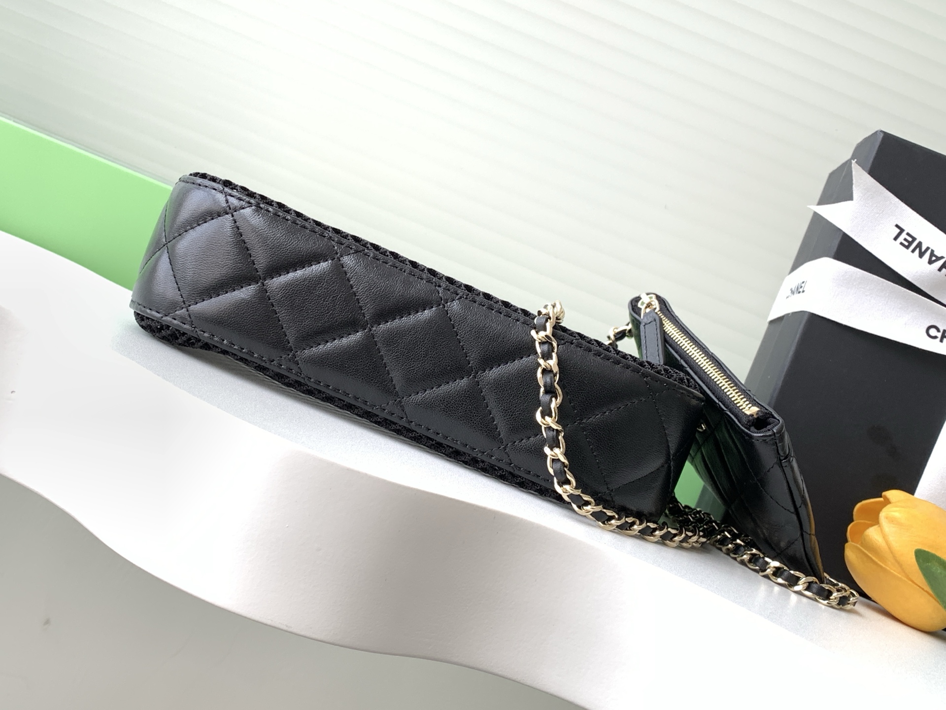 [TOP] CHANEL Hollow Mesh Bag 20*13*4.5cm - GHW - 2 Colour