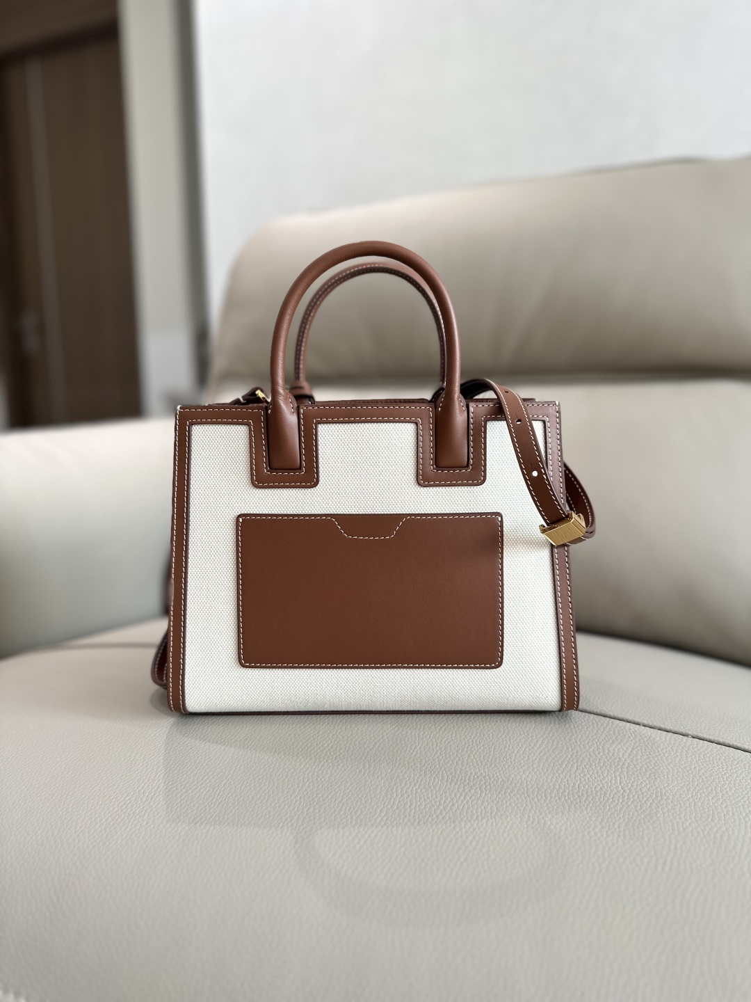 [TOP] BURBERRY Frances Detachable Shoulder Bags 27 x 11 x 20 cm - White/Brown