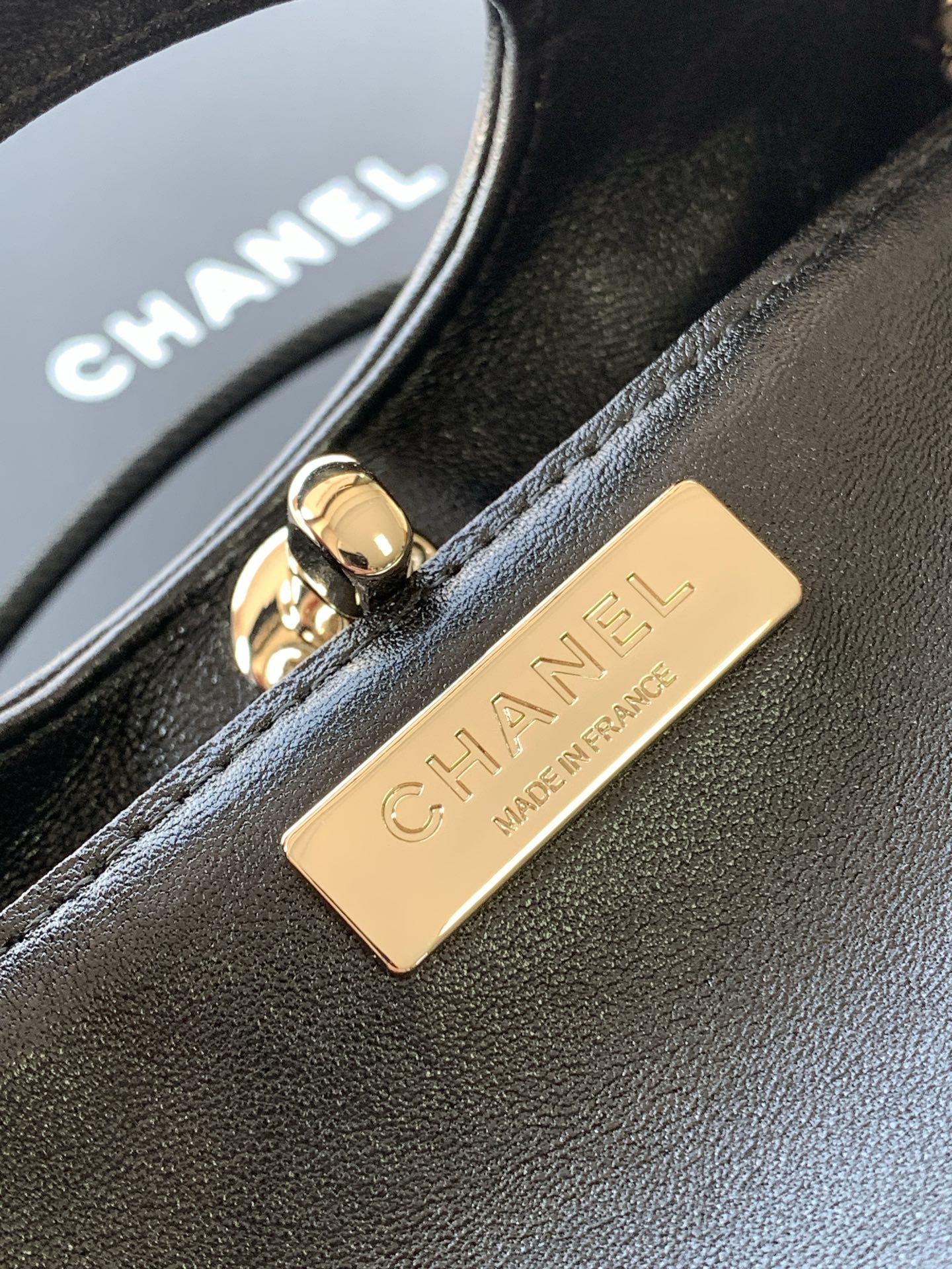 [TOP] CHANEL Bead Bag Sheepskin 17.5*20.5*4cm/22*5*23cm - Black