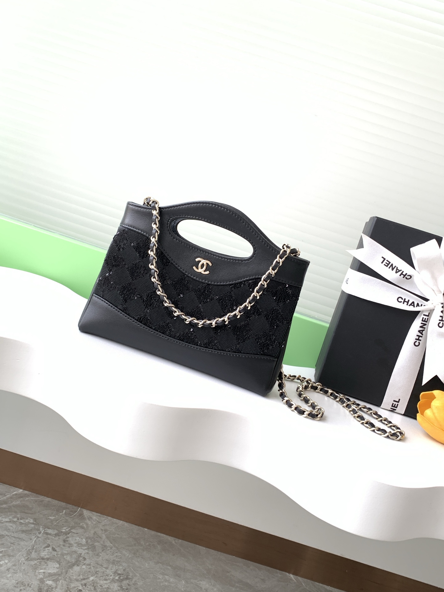 [TOP] CHANEL Bead Bag Sheepskin 17.5*20.5*4cm/22*5*23cm - Black