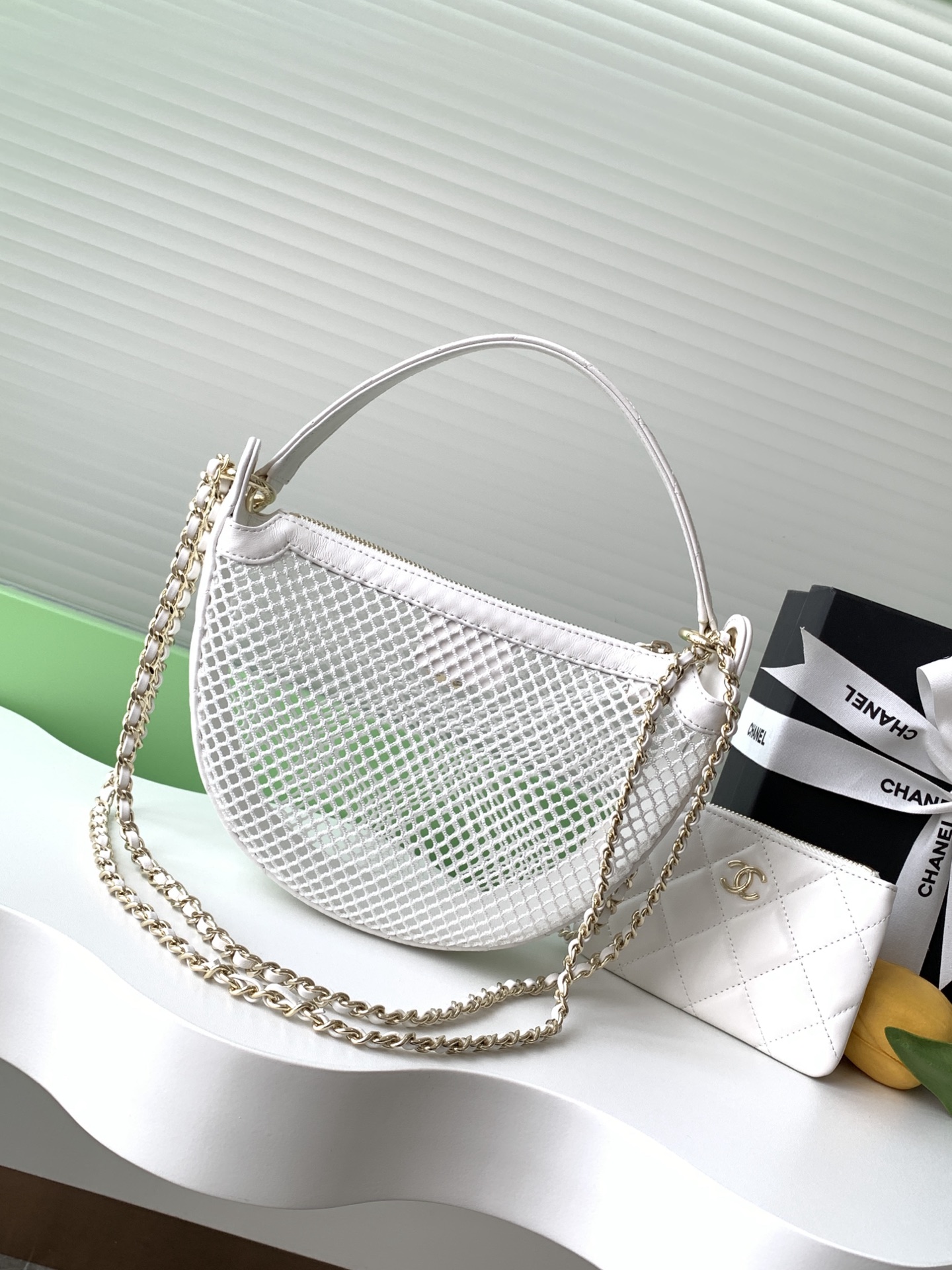 [TOP] CHANEL Hollow Mesh Moon Bag 22*15*6cm - GHW - 2 Colour