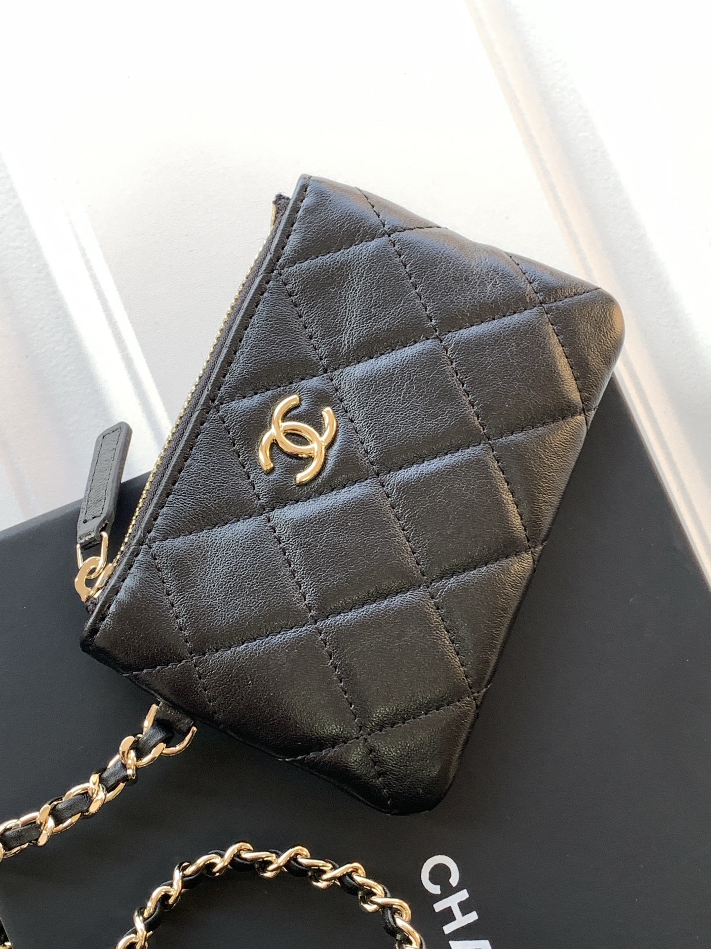 [TOP] CHANEL Hollow Mesh Bag 20*13*4.5cm - GHW - 2 Colour