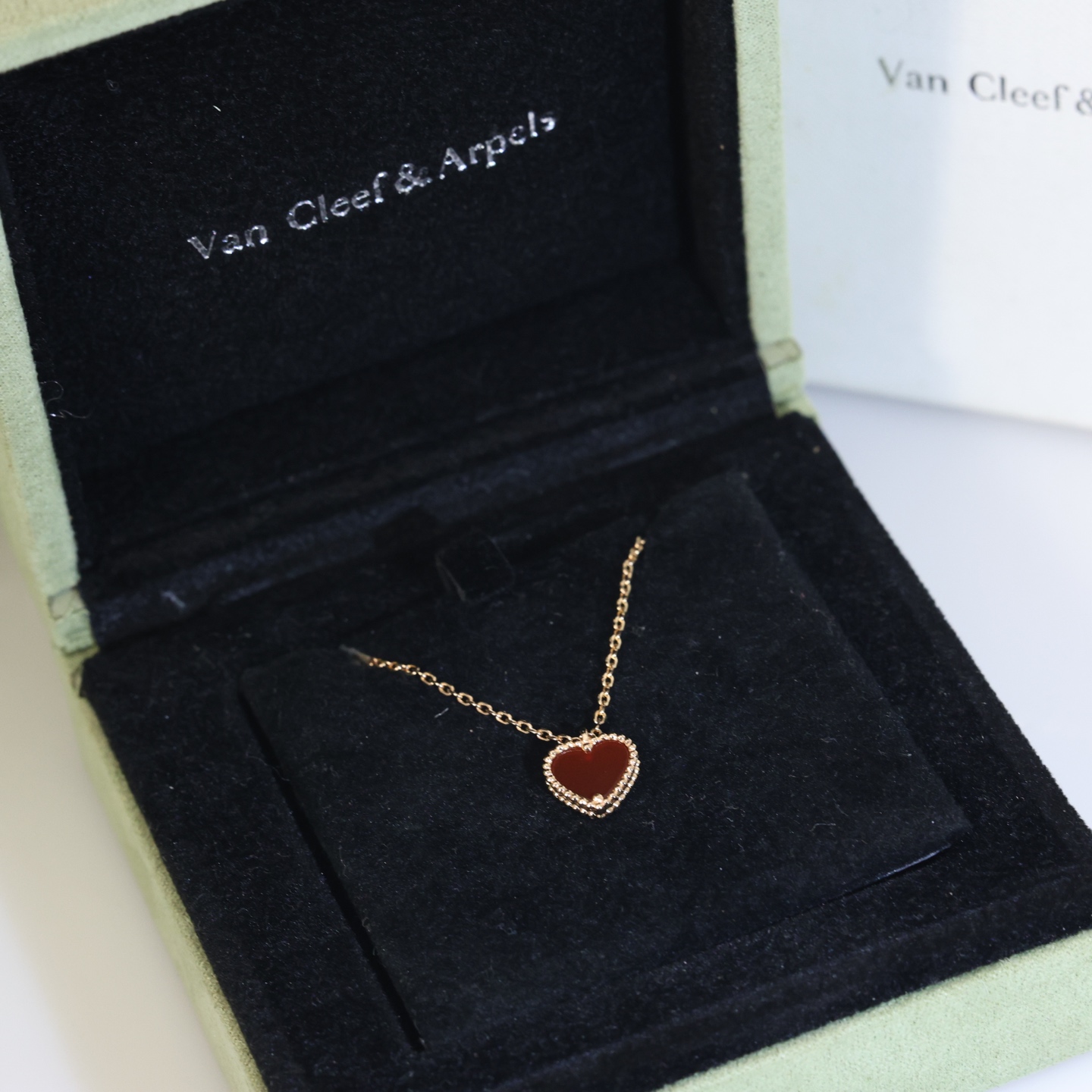 [TOP] Van Cleef & Arpels VCA  Necklace  - Red