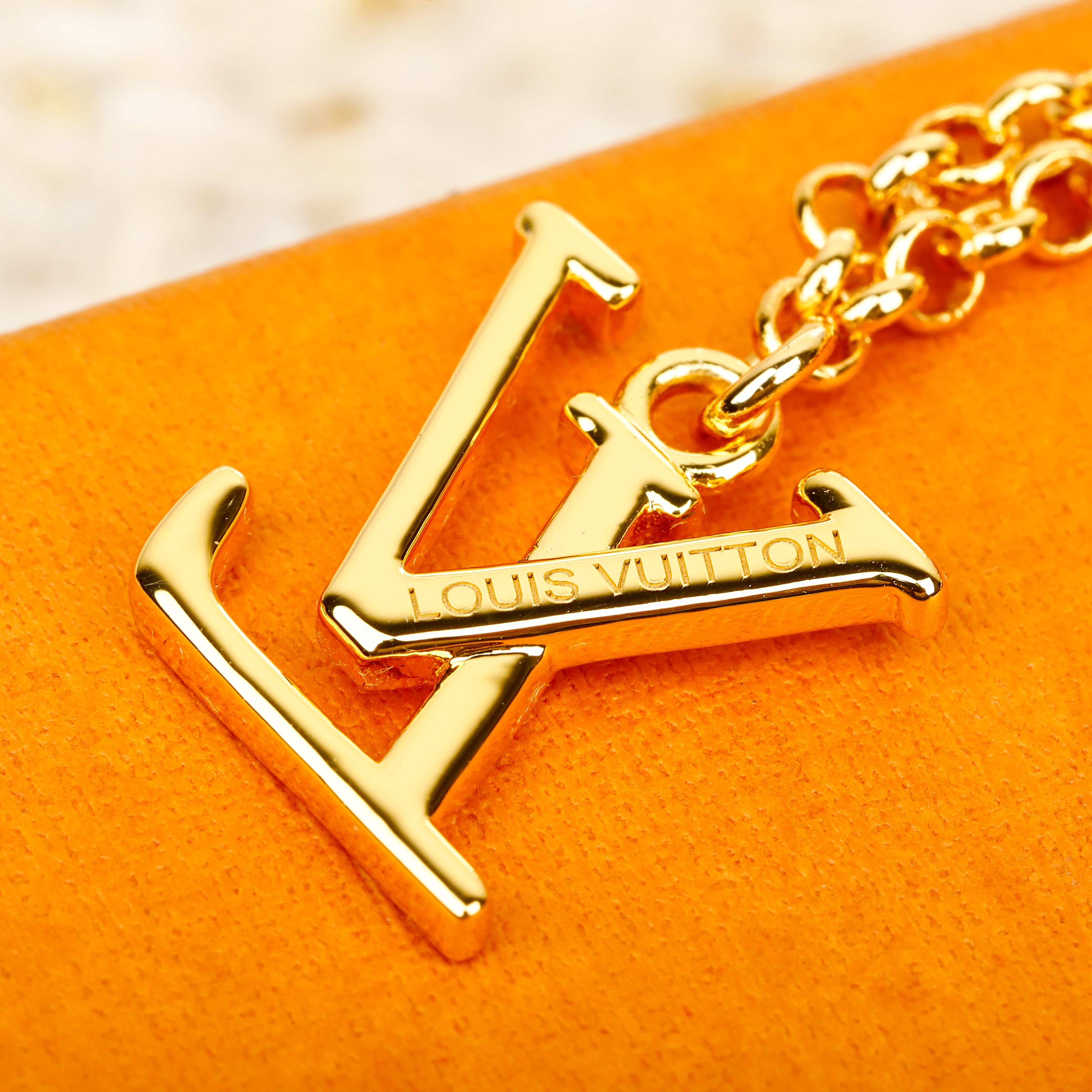 [TOP] Louis Vuitton LV Bracelet - Gold