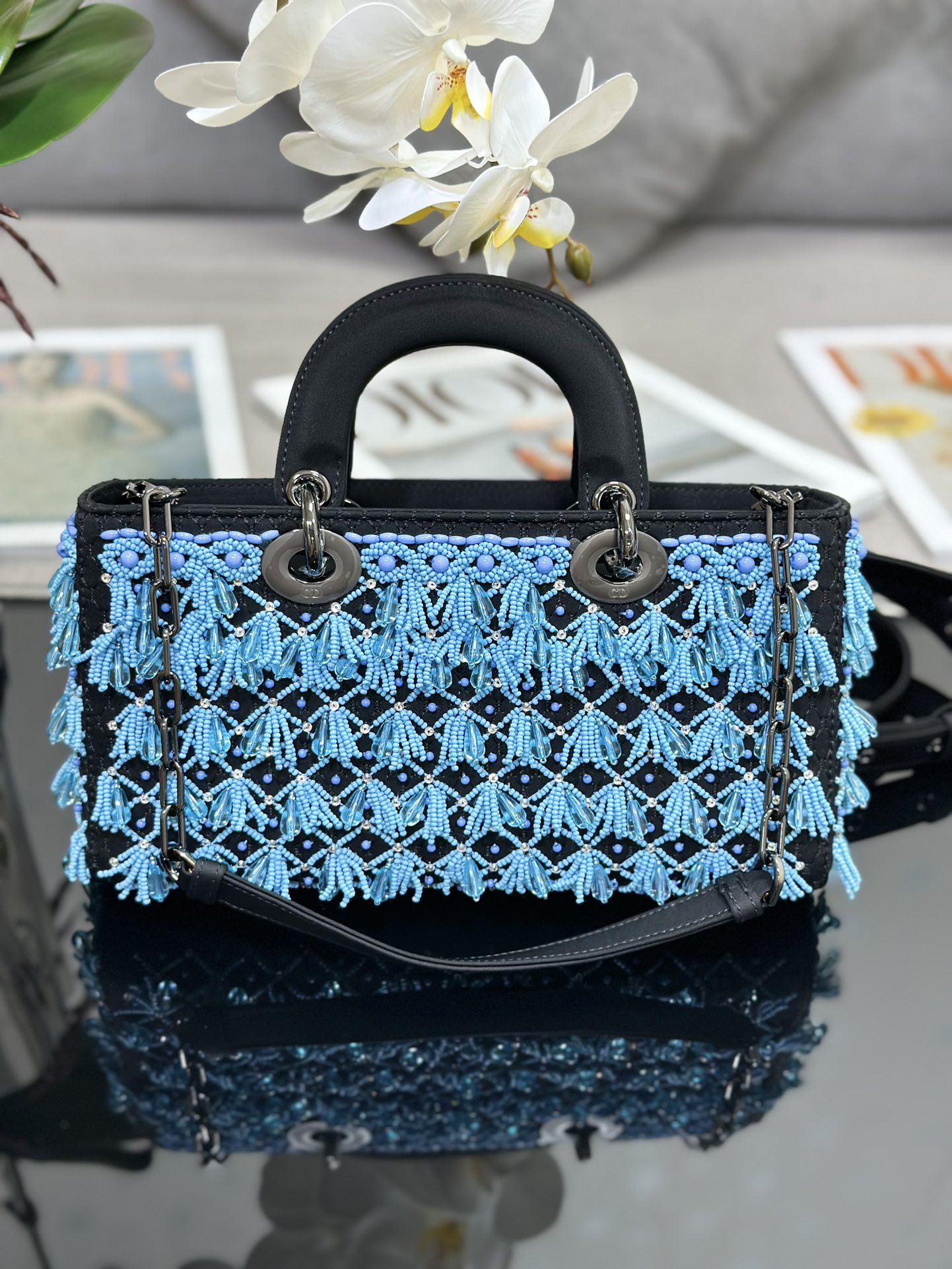 [TOP] Christian Dior Embroidered  Lady D-Joy Bag 26 x 13.5 x 5cm - Blue
