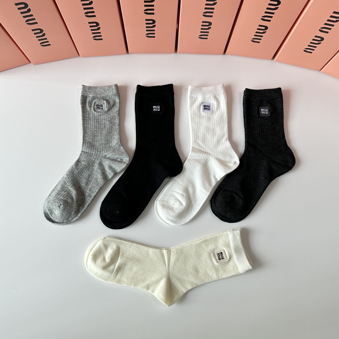 [TOP] Miu Miu Socks - 5 Pieces as a Set