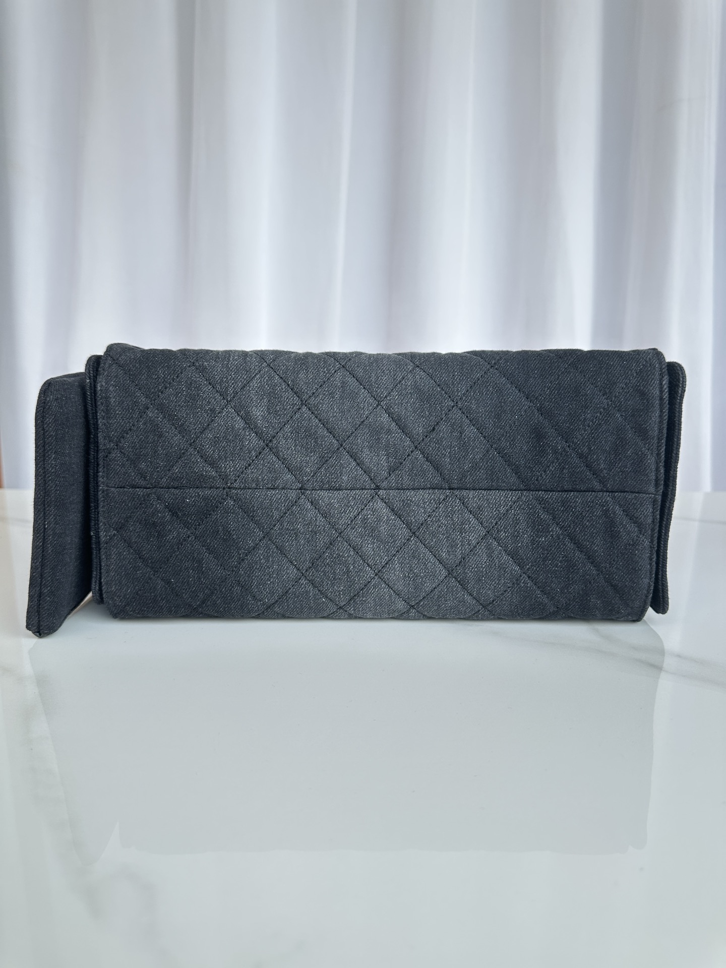 [TOP] CHANEL Hobo Shopping Bag Cowboy 30*26*14cm/40*30*15cm - Black