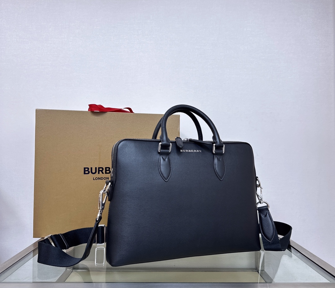 [TOP] BURBERRY Leather Men's Briefcase 37x27x5.5cm - Black