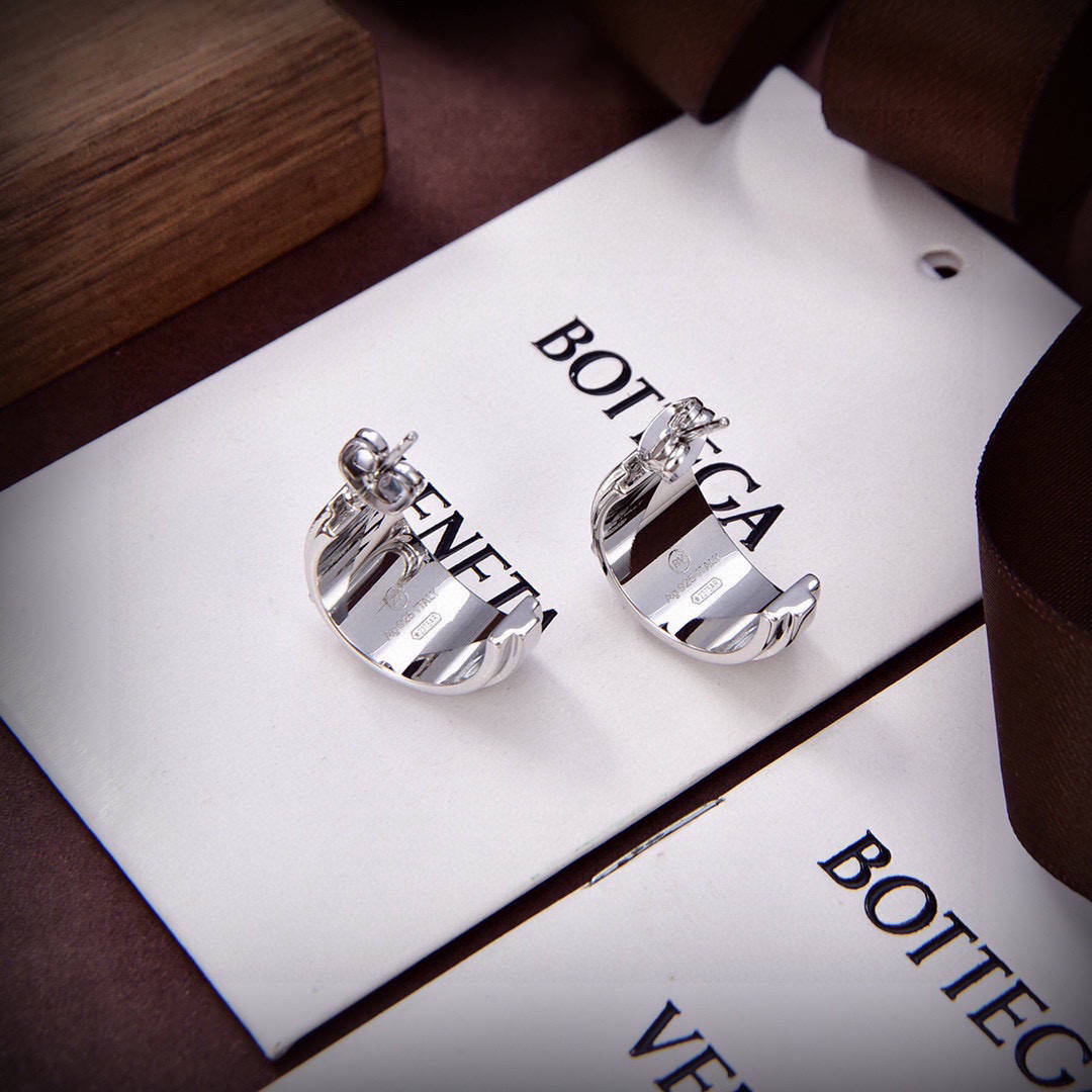 [TOP] Bottega Veneta BV Earring-Sliver
