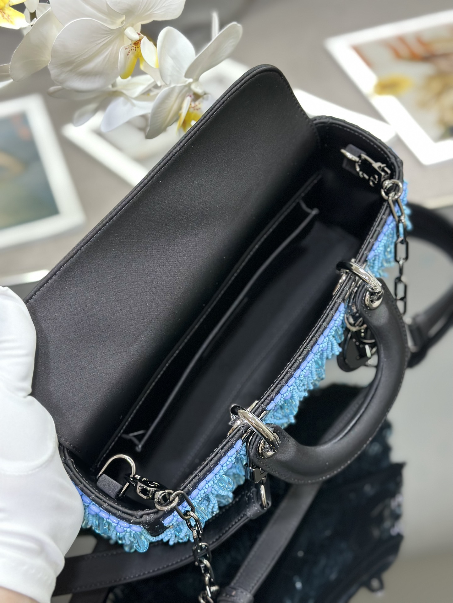 [TOP] Christian Dior Embroidered  Lady D-Joy Bag 26 x 13.5 x 5cm - Blue