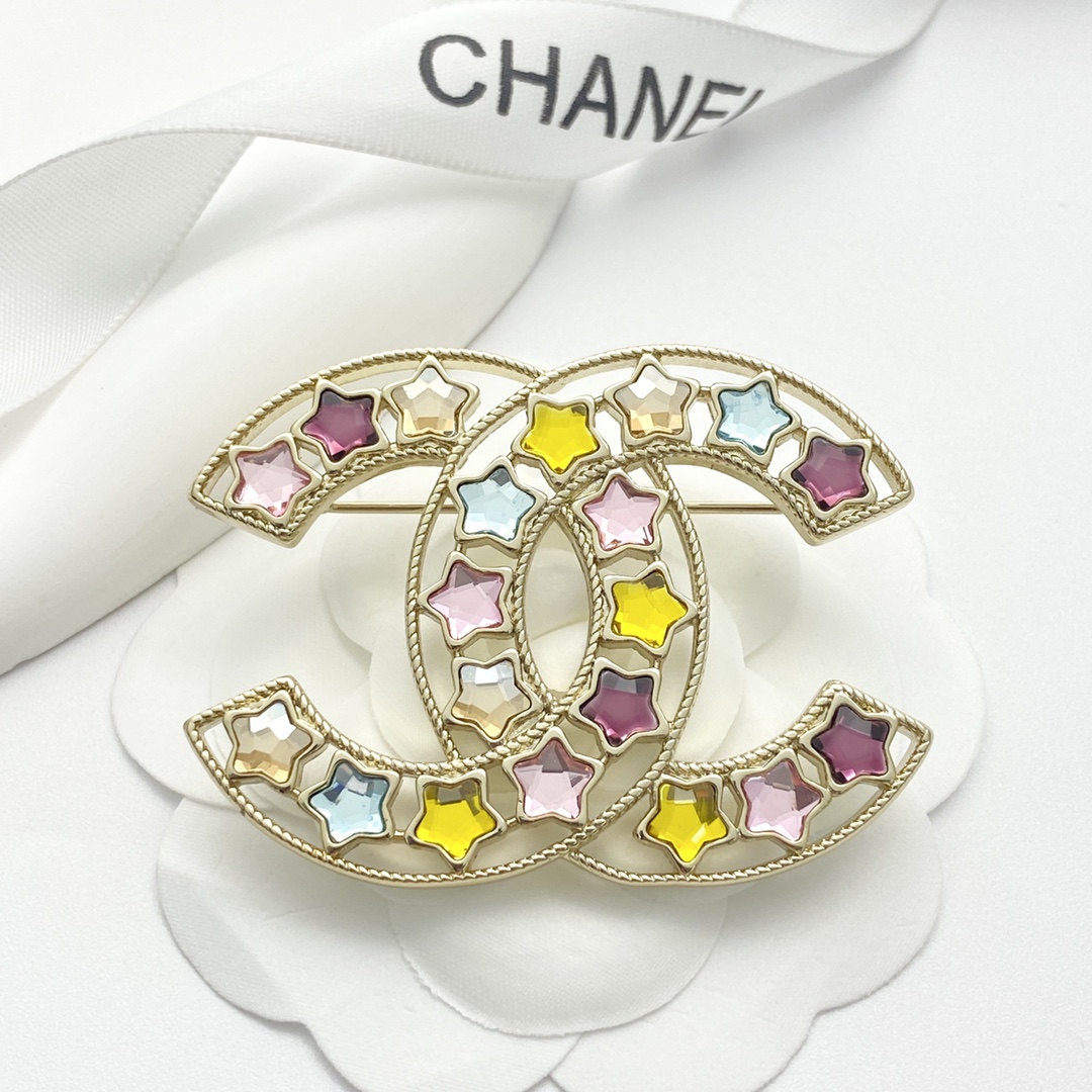 [TOP] CHANEL Brooch - Gold