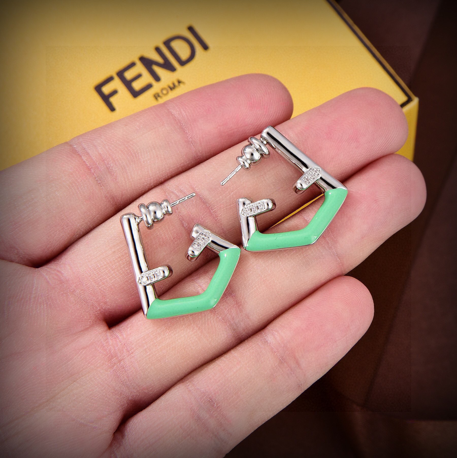 [TOP] FENDI Logo Earrings-Green and Sliver