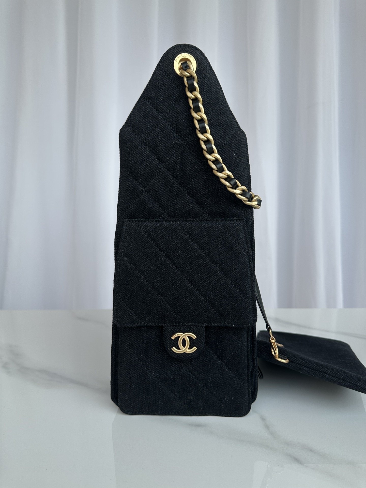 [TOP] CHANEL Hobo Shopping Bag Cowboy 30*26*14cm/40*30*15cm - Black