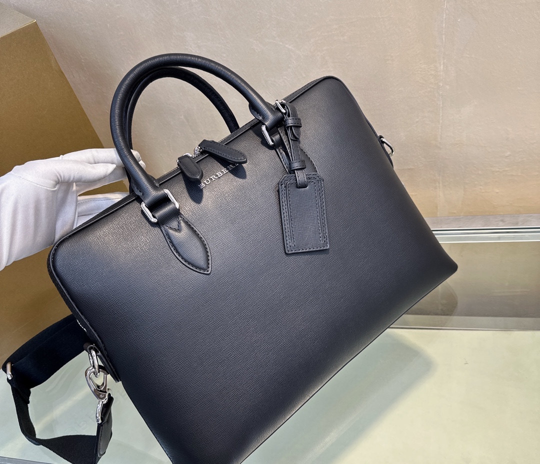 [TOP] BURBERRY Leather Men's Briefcase 37x27x5.5cm - Black