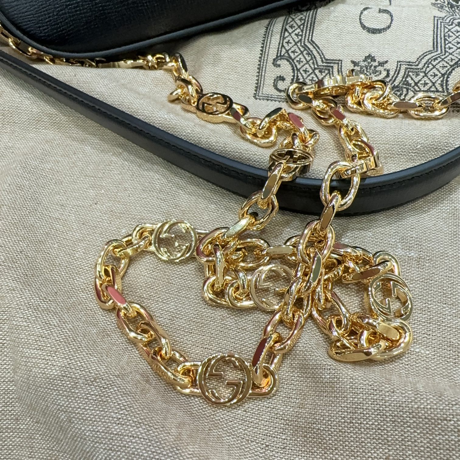 [TOP] GUCCI Horsebit 1955 Bag Textured Leather 24*13*5.5cm - Black